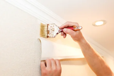 Pose de papier peint à Leudon-en-Brie — revêtements muraux et toiles de verre